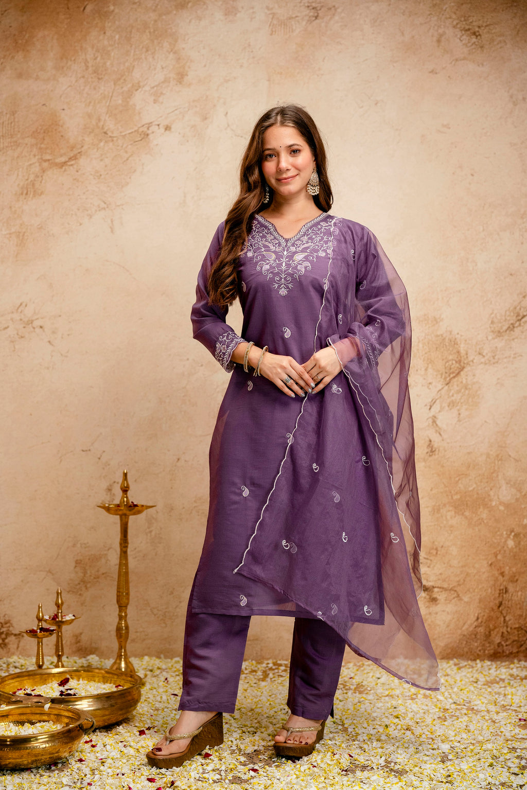Viscose Chanderi Embroidered Kurta Set with Organza Dupatta