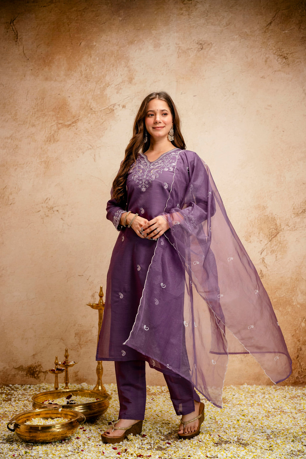 Viscose Chanderi Embroidered Kurta Set with Organza Dupatta