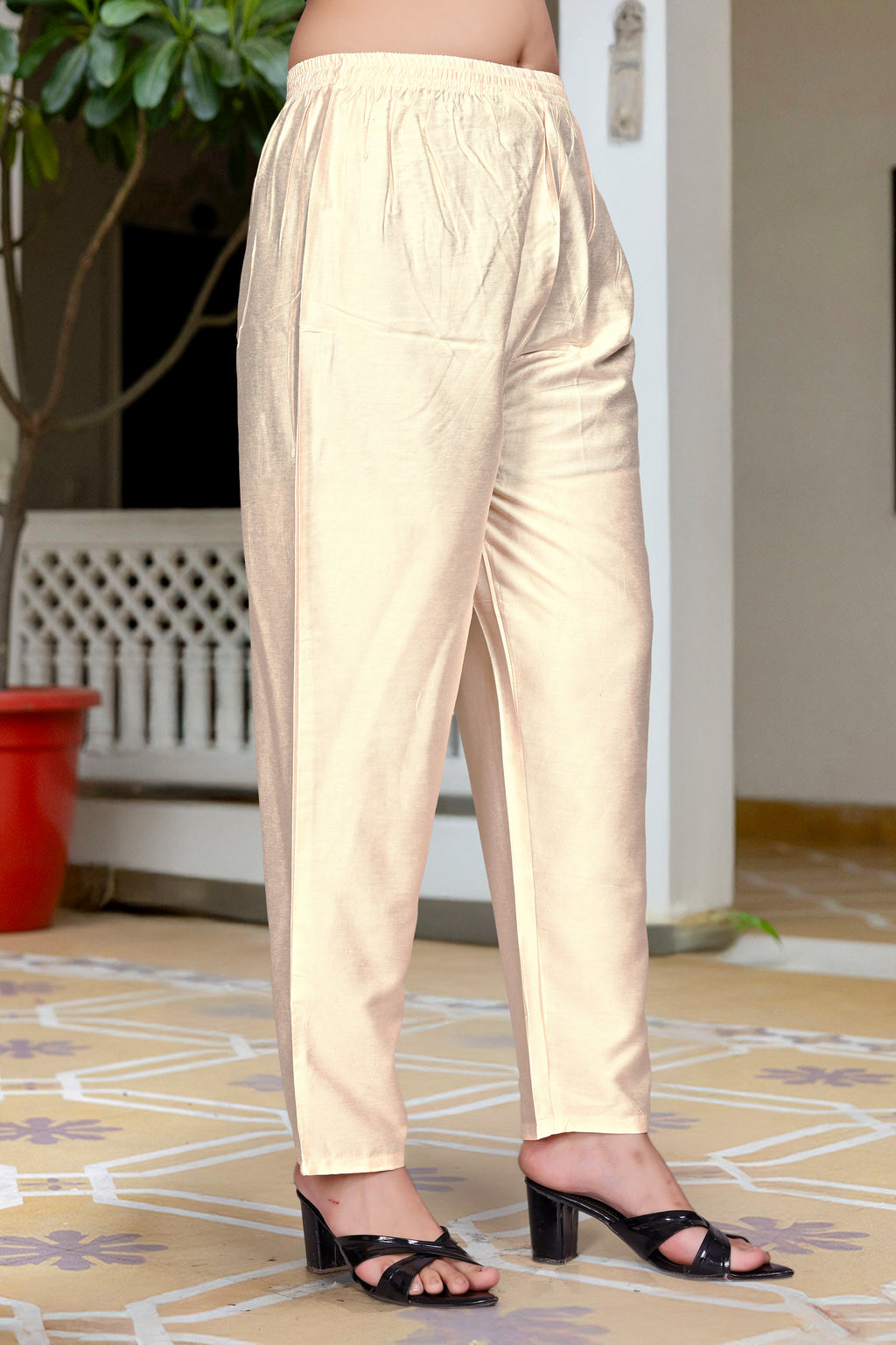 Monochrome Elegance: Cream & Black French Crepe Kurta Set with Botanical Prints and Geometric Dupatta