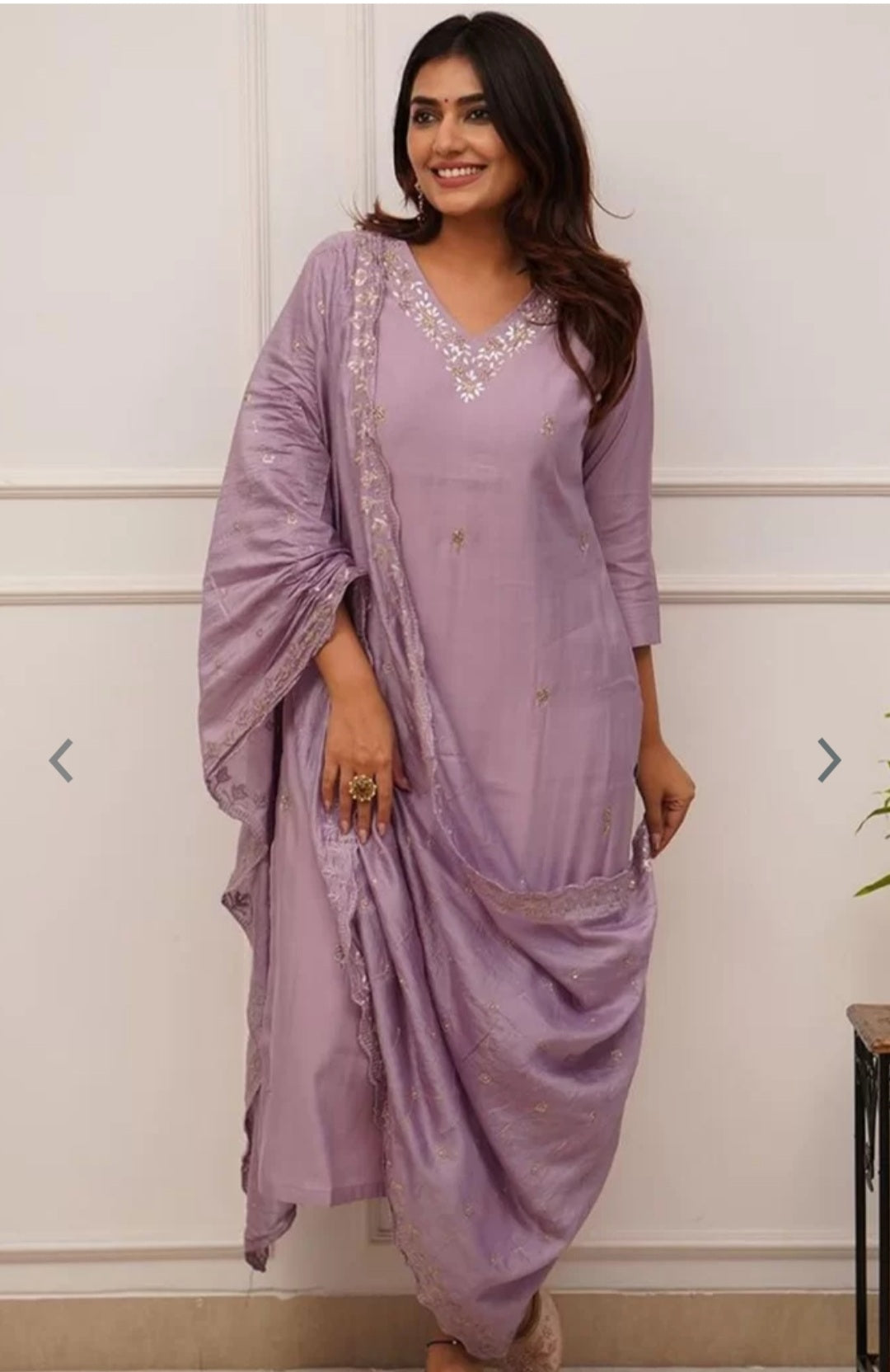 Mauve Lavender Roman Silk Hand-Embroidered Kurta Set